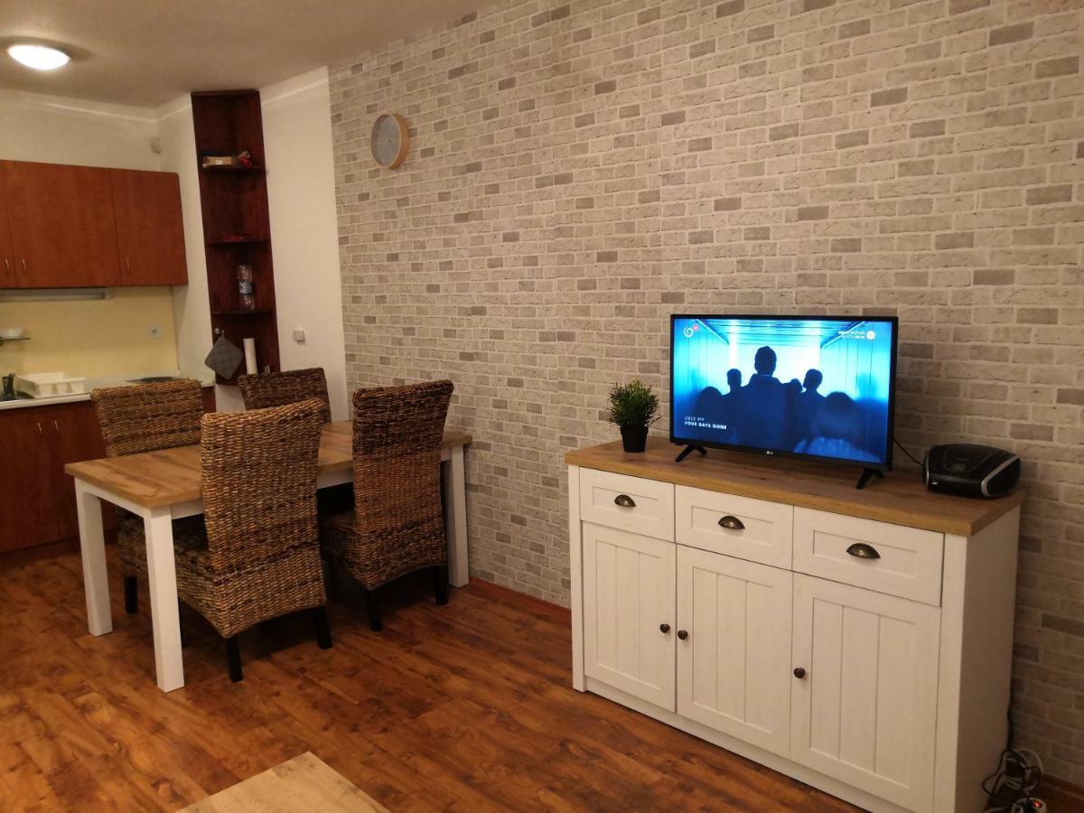 Apartman S Terasou Oscadnica Luaran gambar